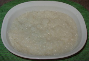 Cooked Sticky Rice with Coconut Sauce