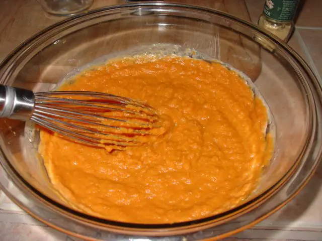 Whisk together pumpkin and buttermilk.