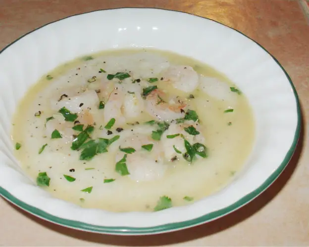 Shrimp and Grits with a Lemon Garlic Sauce