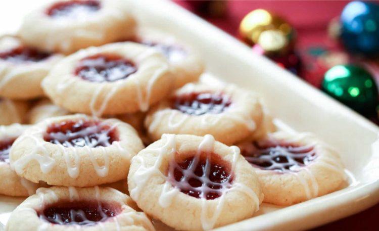 Raspberry Almond Shortbread Cookies